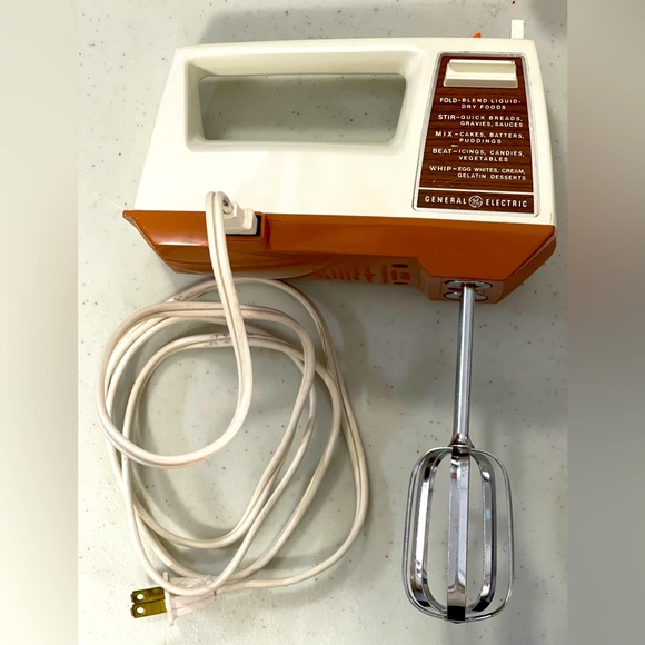 RARE VINTAGE Retro Boho Mid Century MCM General Electric Hand Held 420 A Mixer - Picture 3 of 5